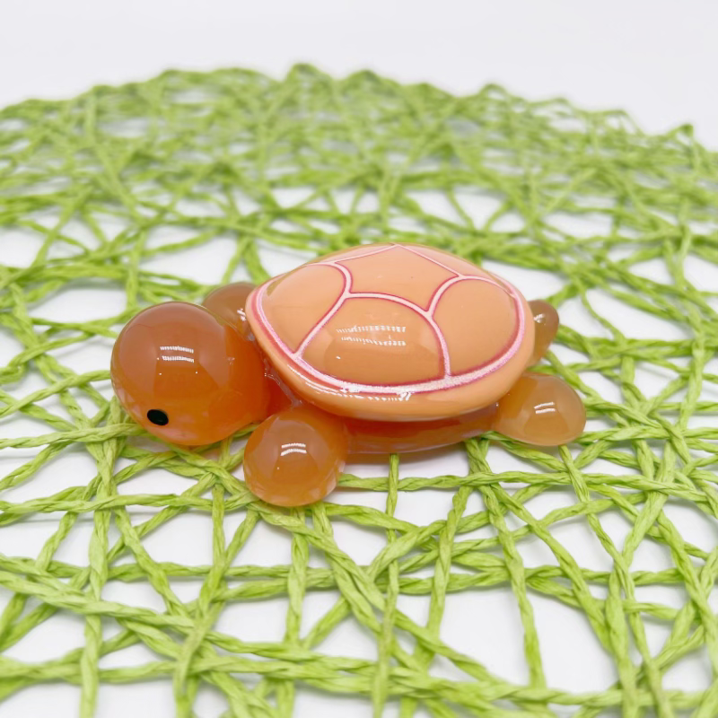 Luminous Gaint Turtle（8.6cm*5.8cm）