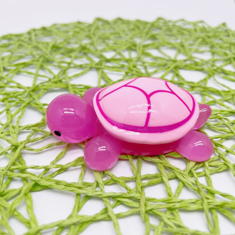 Luminous Gaint Turtle（8.6cm*5.8cm）