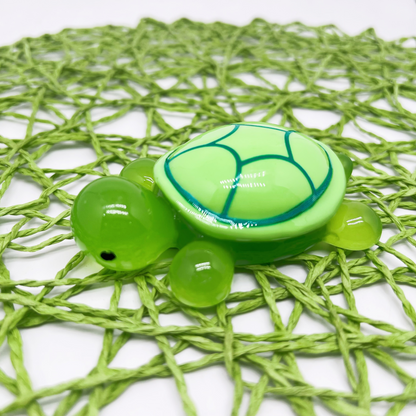 Luminous Gaint Turtle（8.6cm*5.8cm）